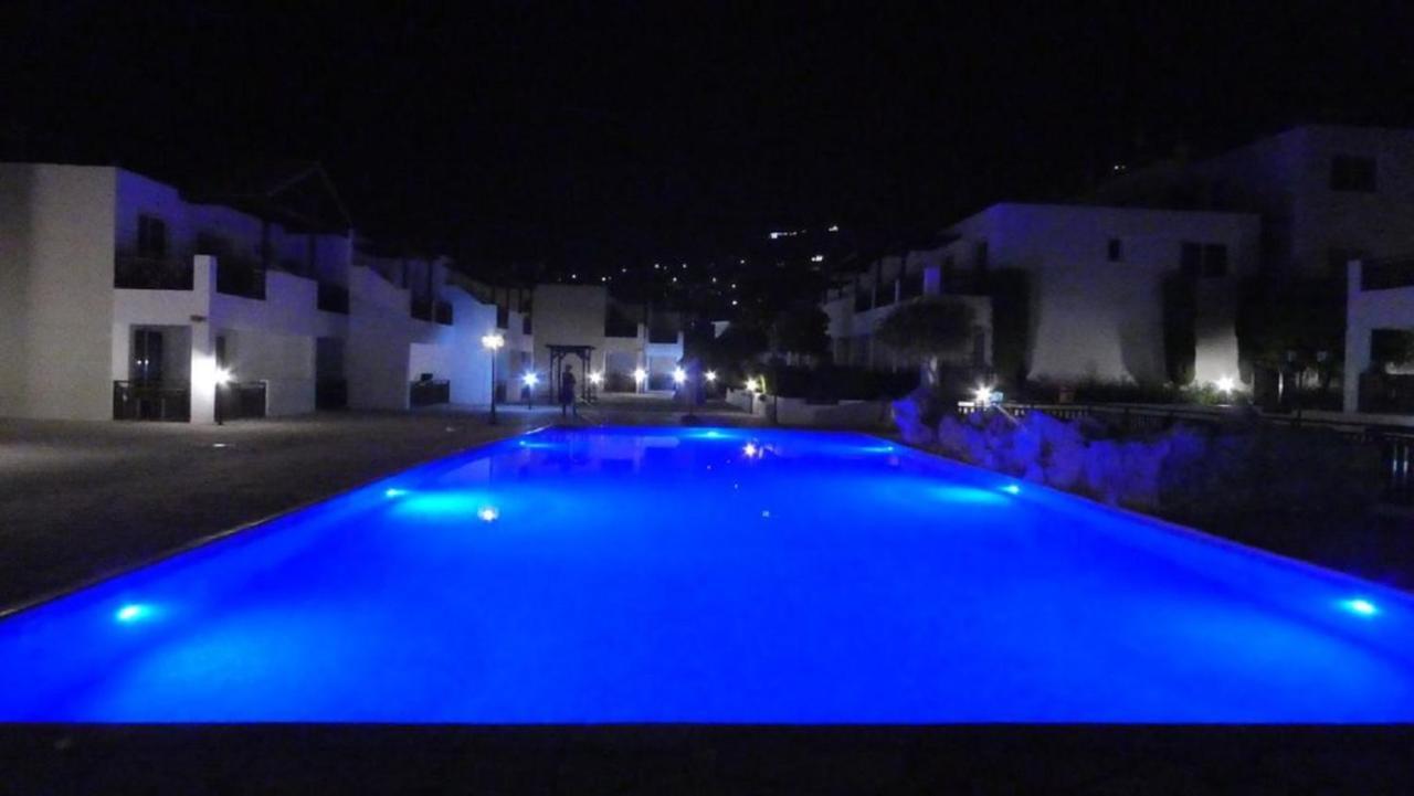 Pleasantly Furnished Apartment B201 With Large Terrace, Wi-Fi & Android Tv Peyia Exterior photo